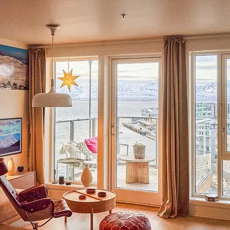 Arctic Sky Loft I Sea View I *