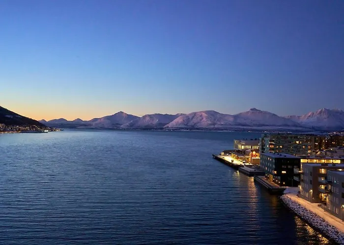 Arctic Sky Loft I Sea View I *