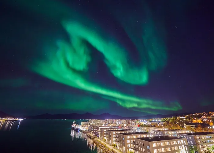 Arctic Sky Loft I Sea View I Apartamento *